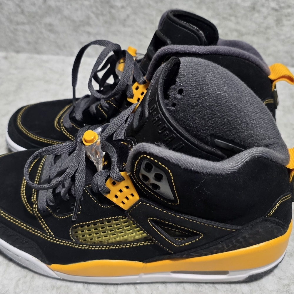 Jordan Spizike Color: "Black University Gold" /Dark Grey/White New SIZE 9 - Picture 5 of 9